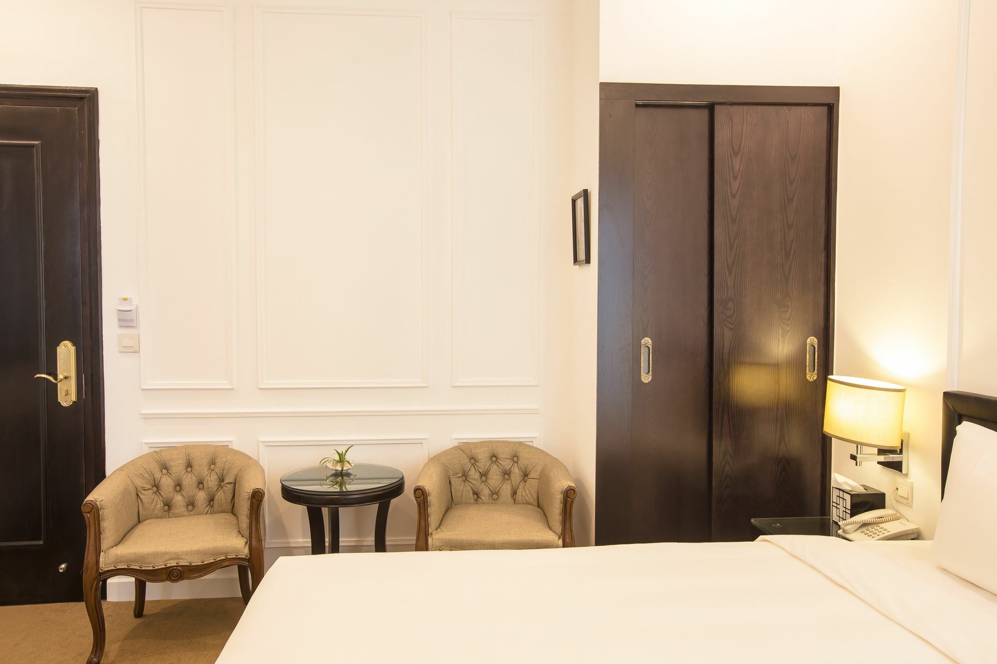 Dinh Elegant Hanoi Hotel Bagian luar foto