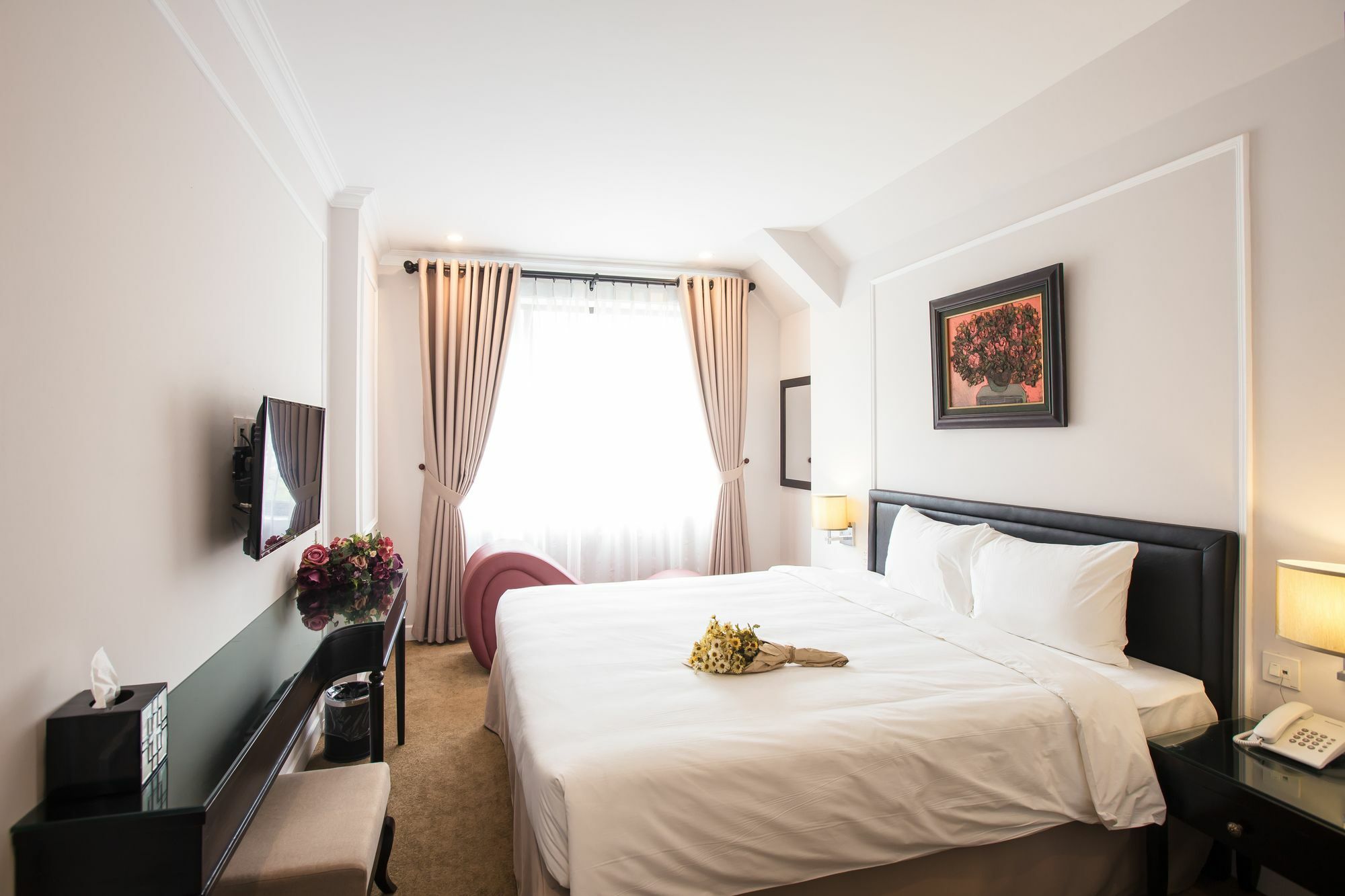 Dinh Elegant Hanoi Hotel Bagian luar foto