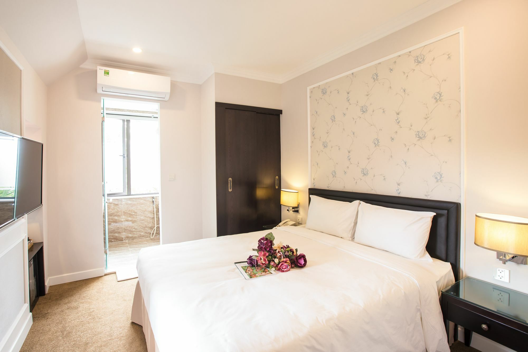 Dinh Elegant Hanoi Hotel Bagian luar foto